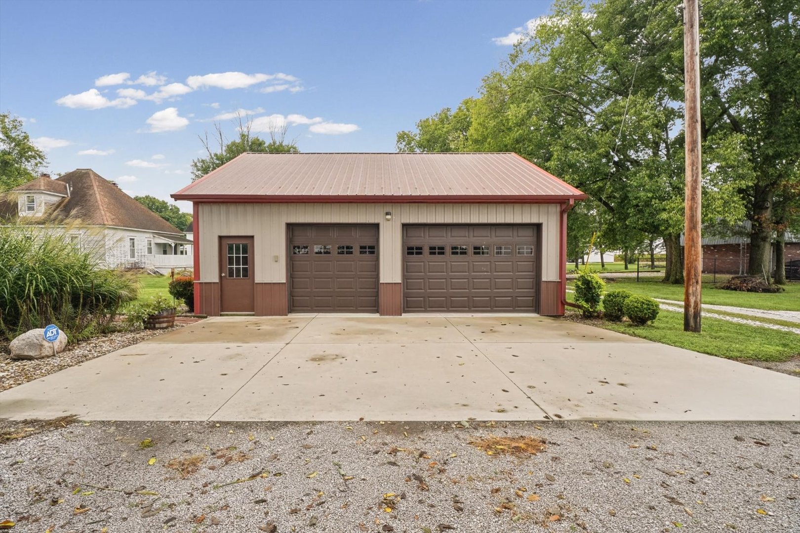 main property photo 71