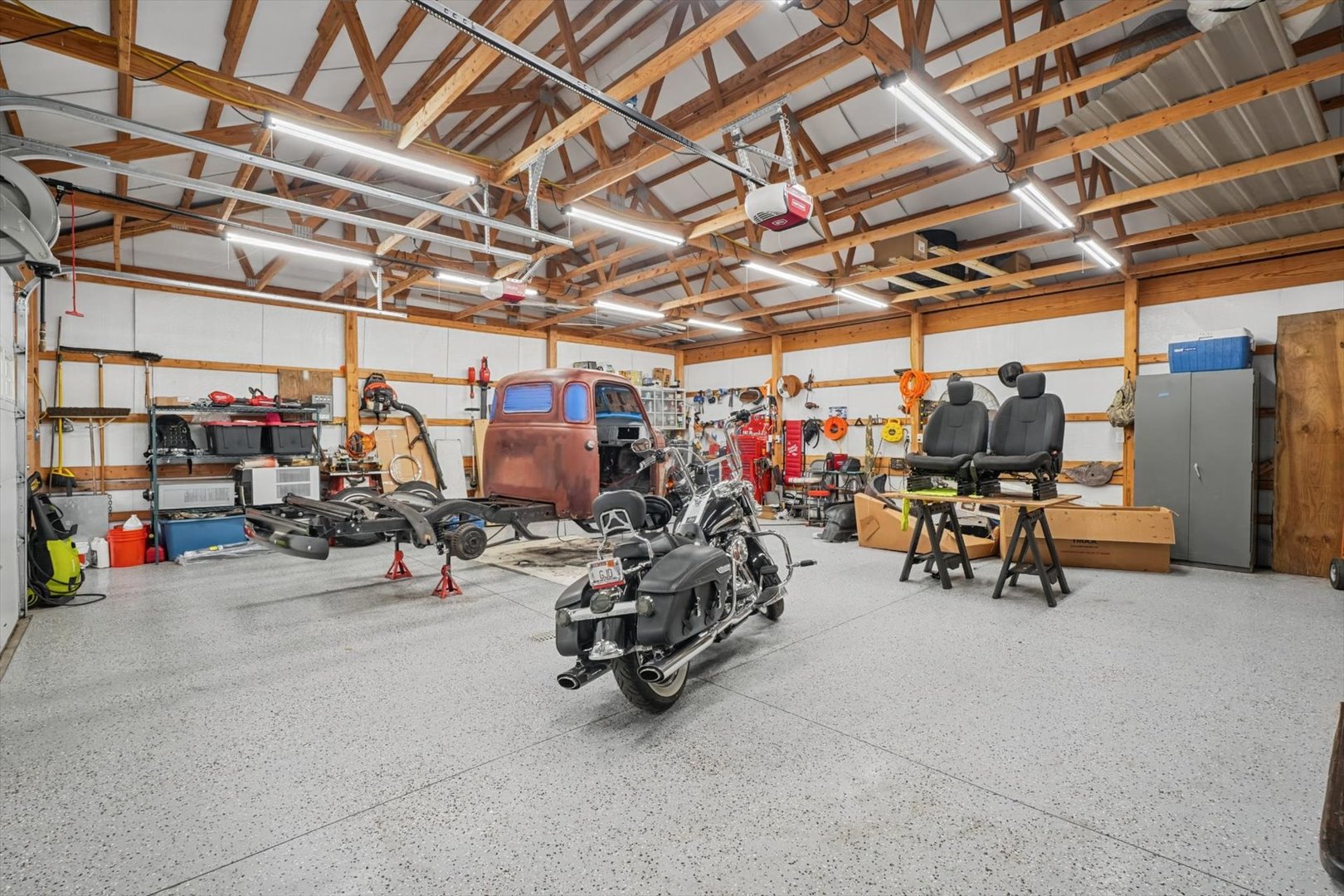 main property photo 74