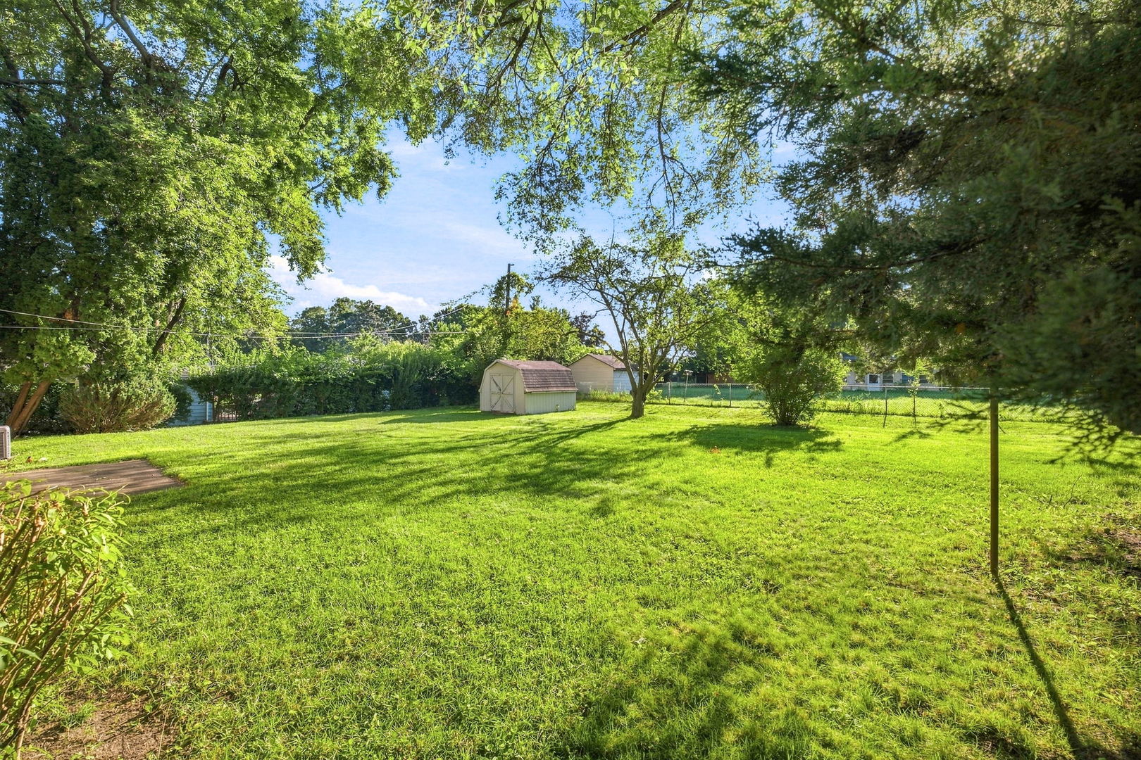 main property photo 22