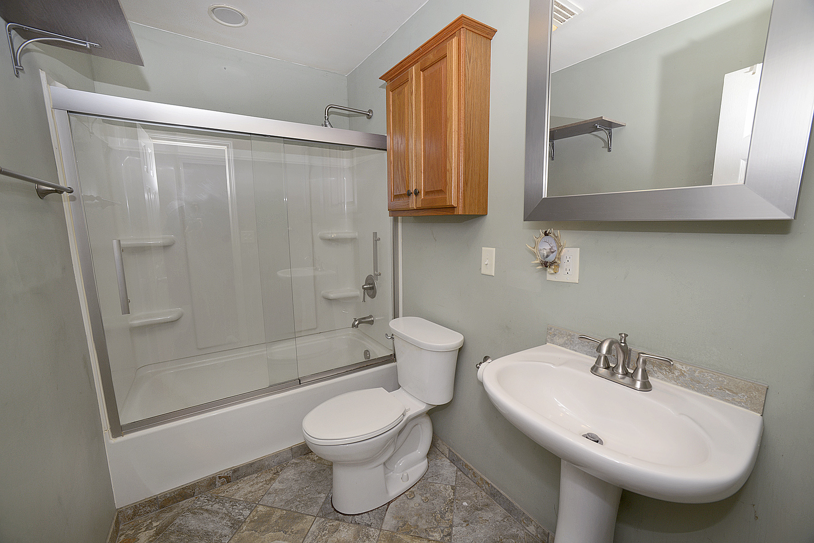 main property photo 8