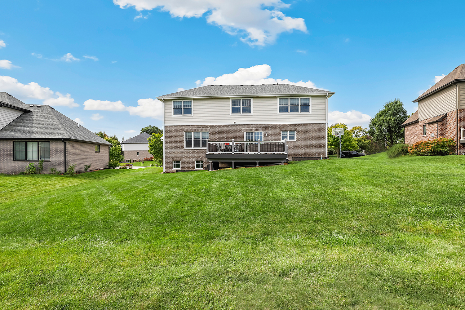 main property photo 37