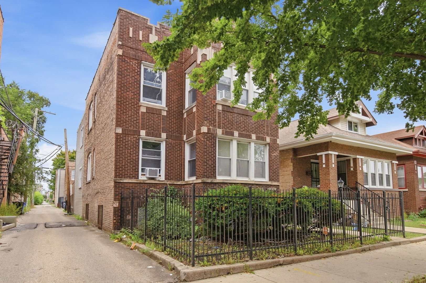 main property photo 9