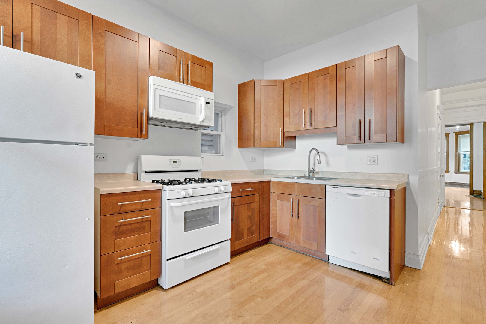 property viewer photo 9