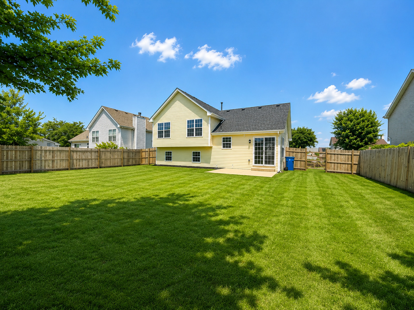 main property photo 23