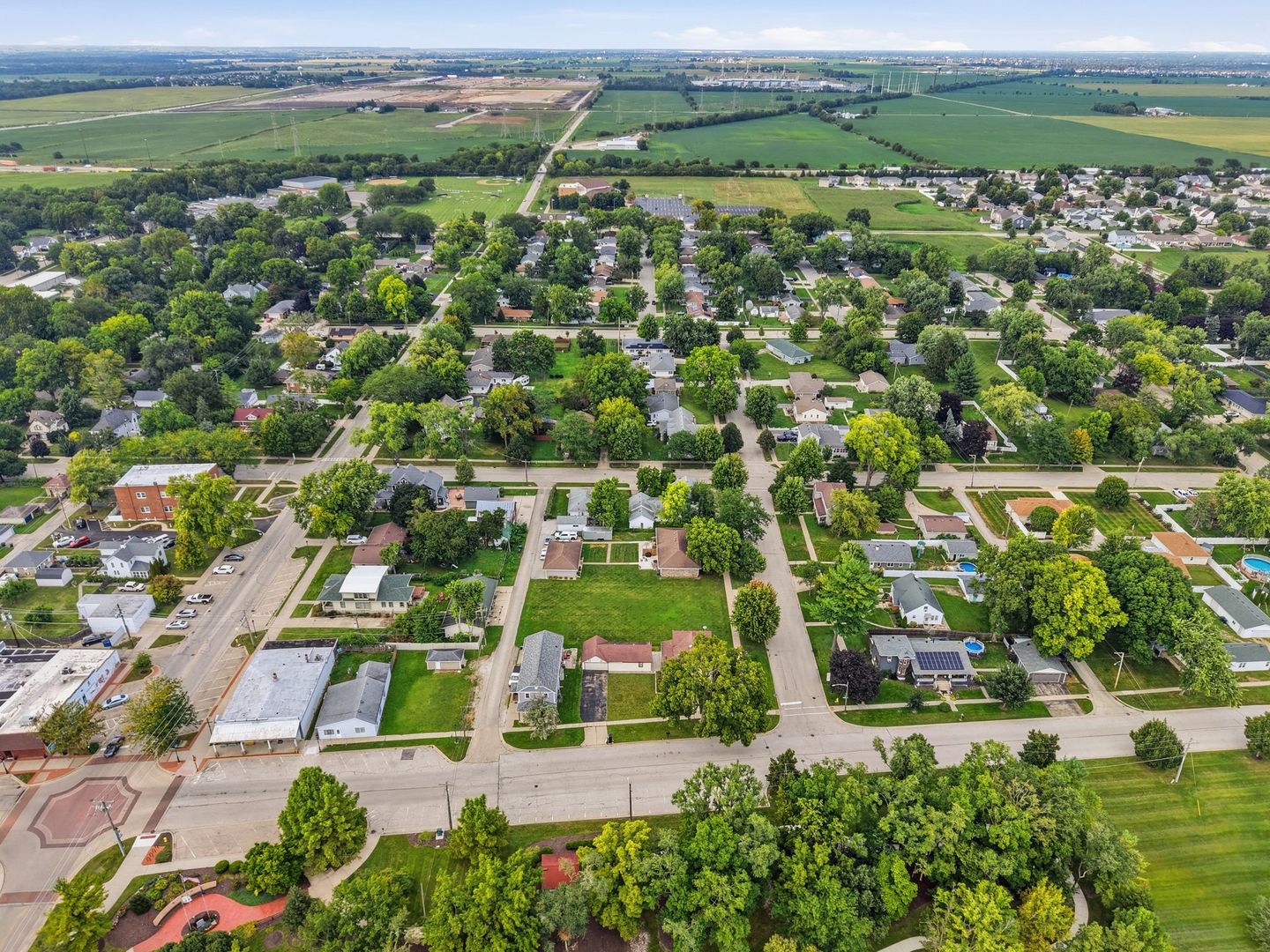 main property photo 25