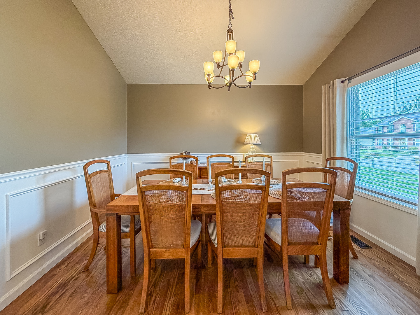 property viewer photo 10