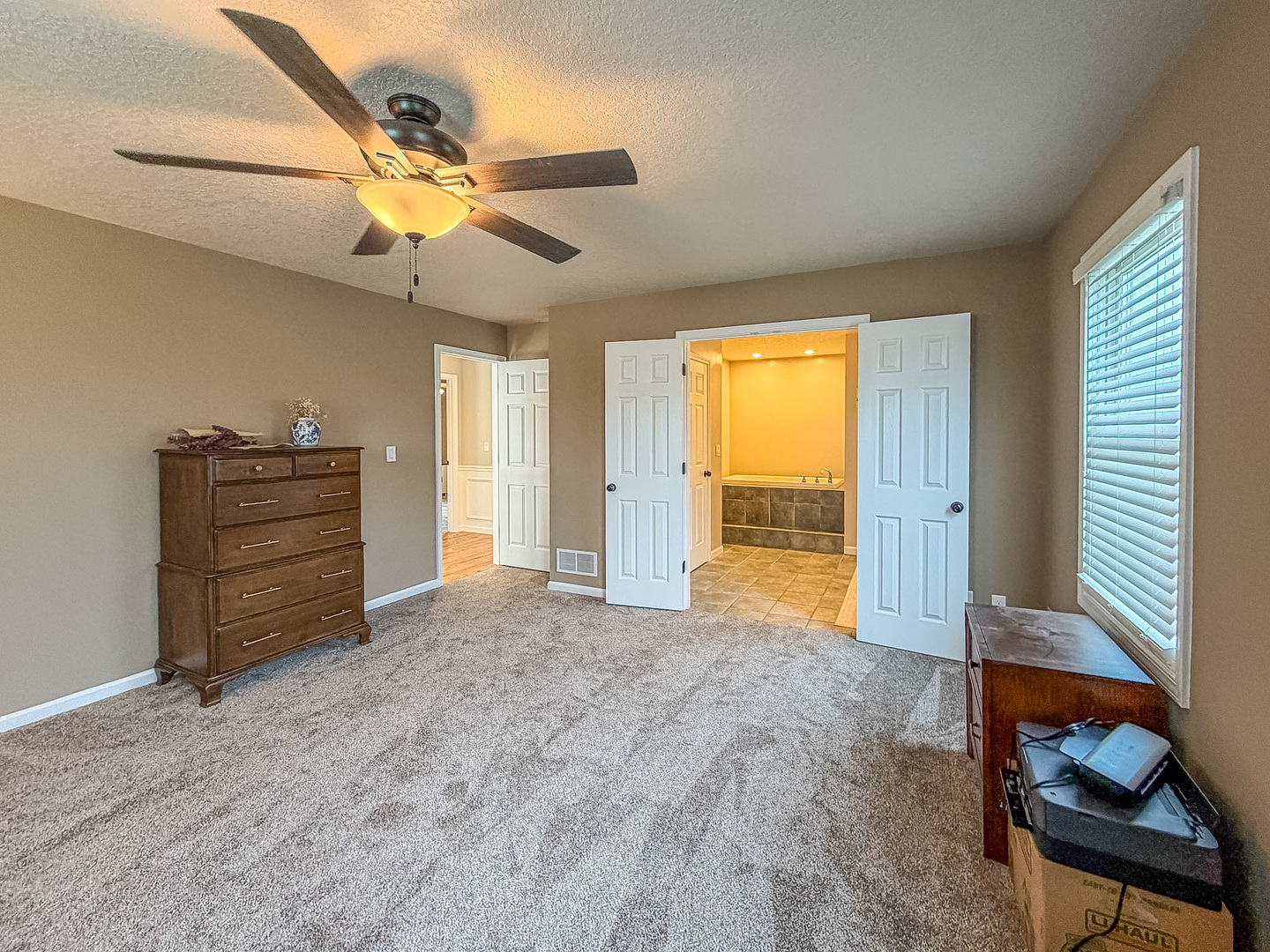 property viewer photo 47