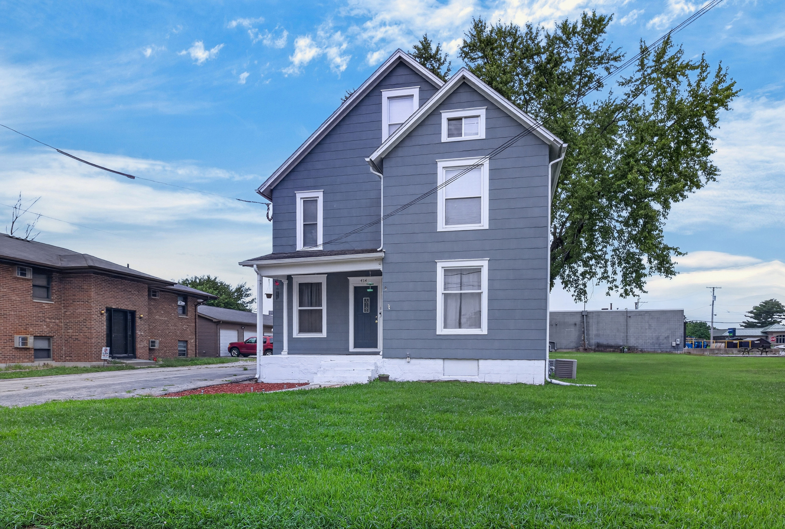 main property photo 3