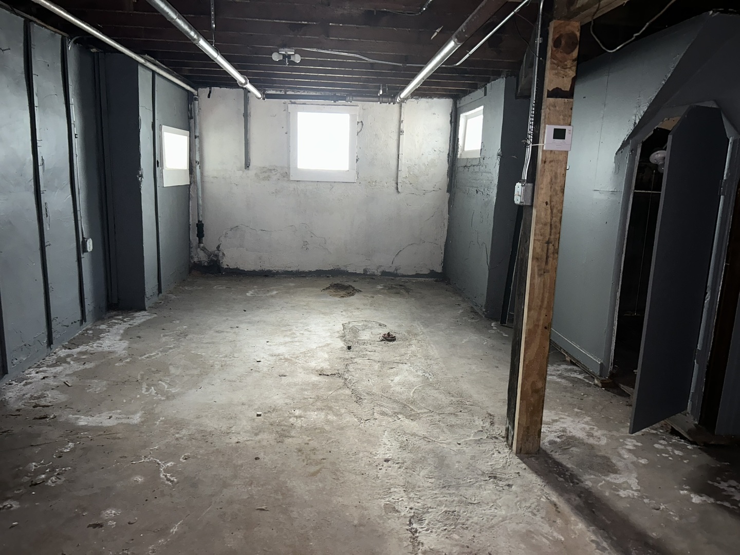 main property photo 28