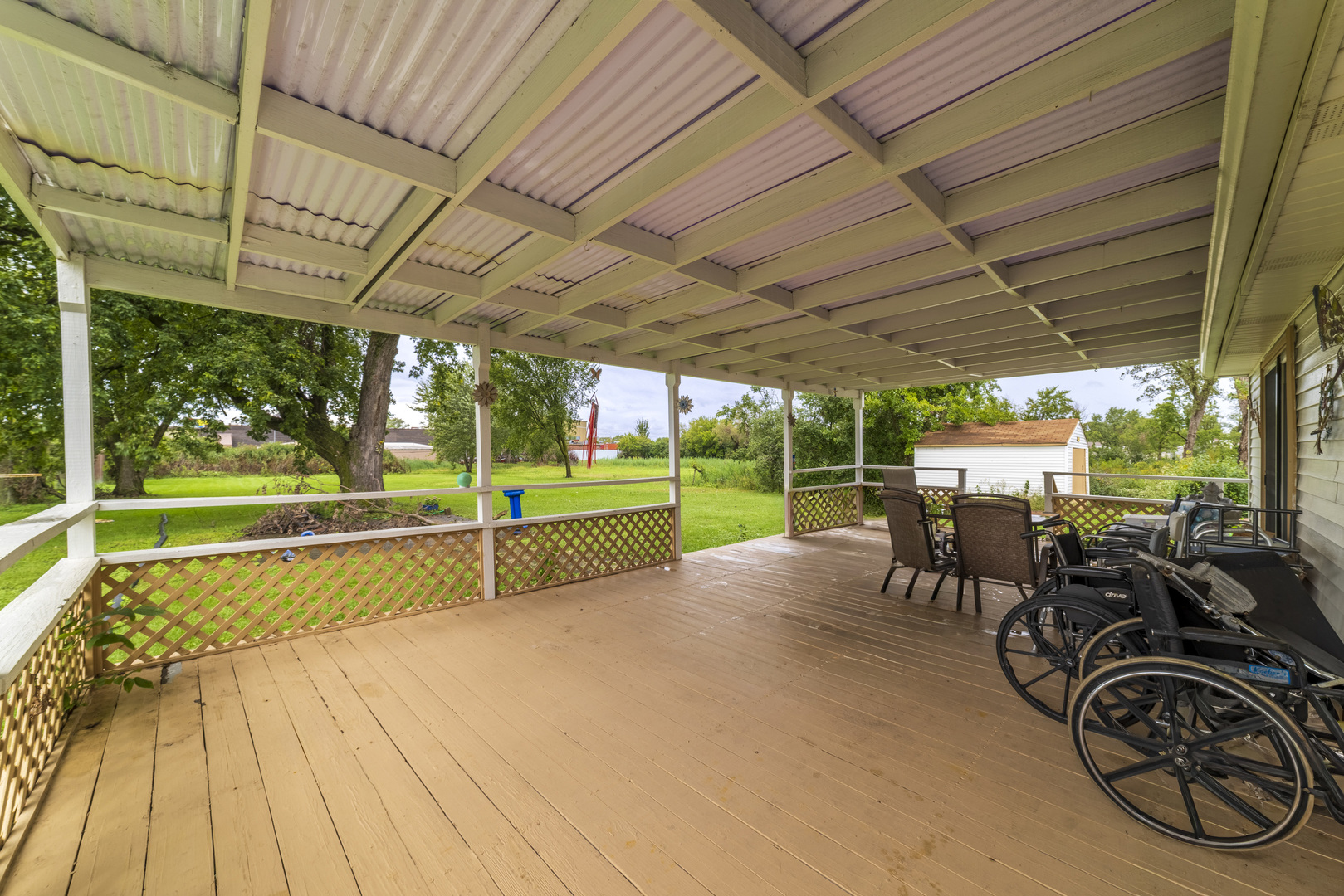 main property photo 36