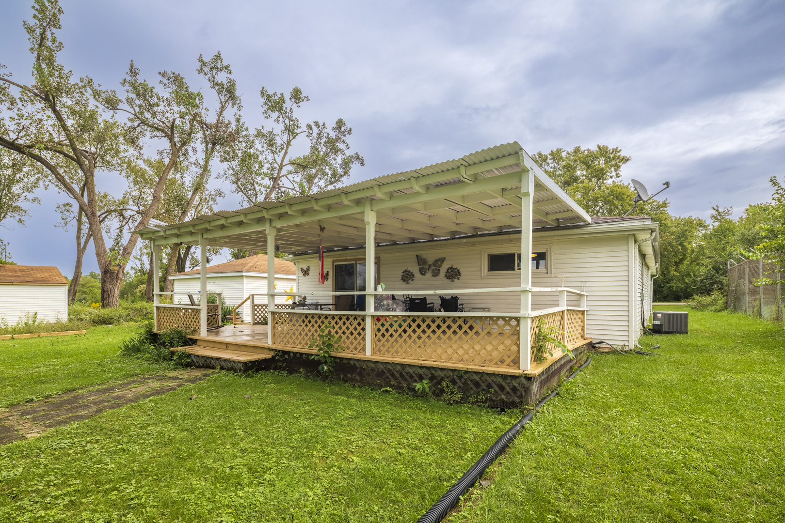 main property photo 39