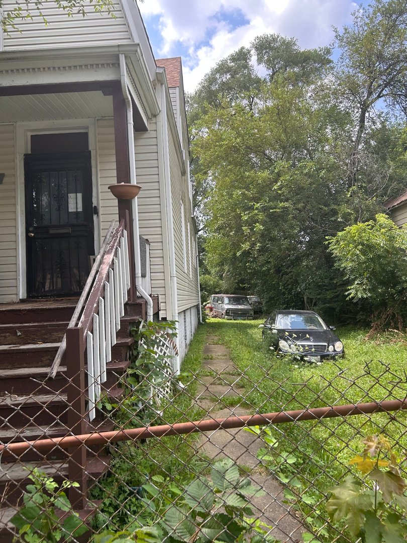 main property photo 47