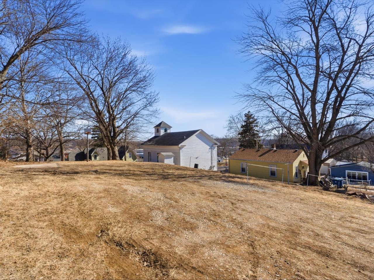 main property photo 0