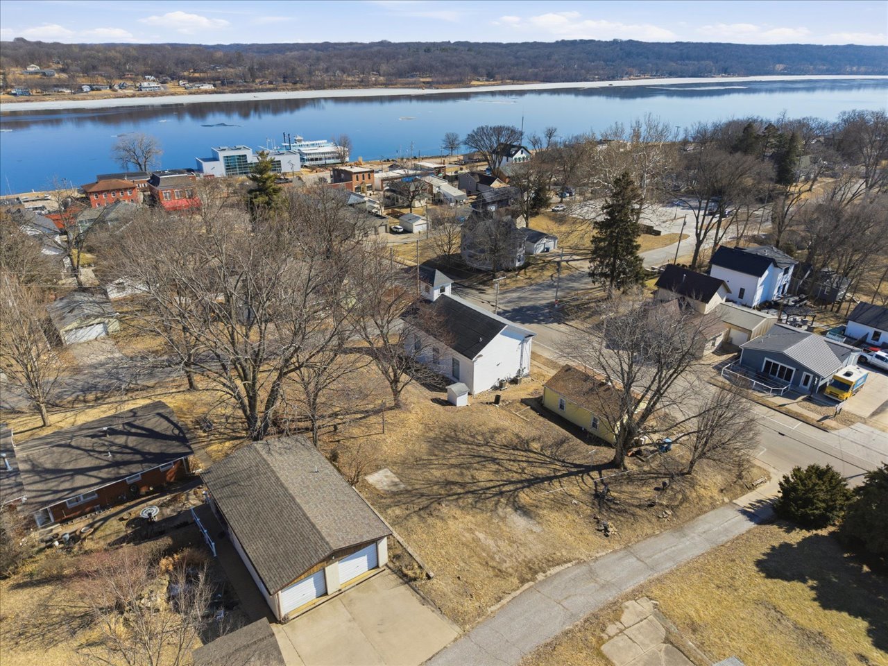 main property photo 3