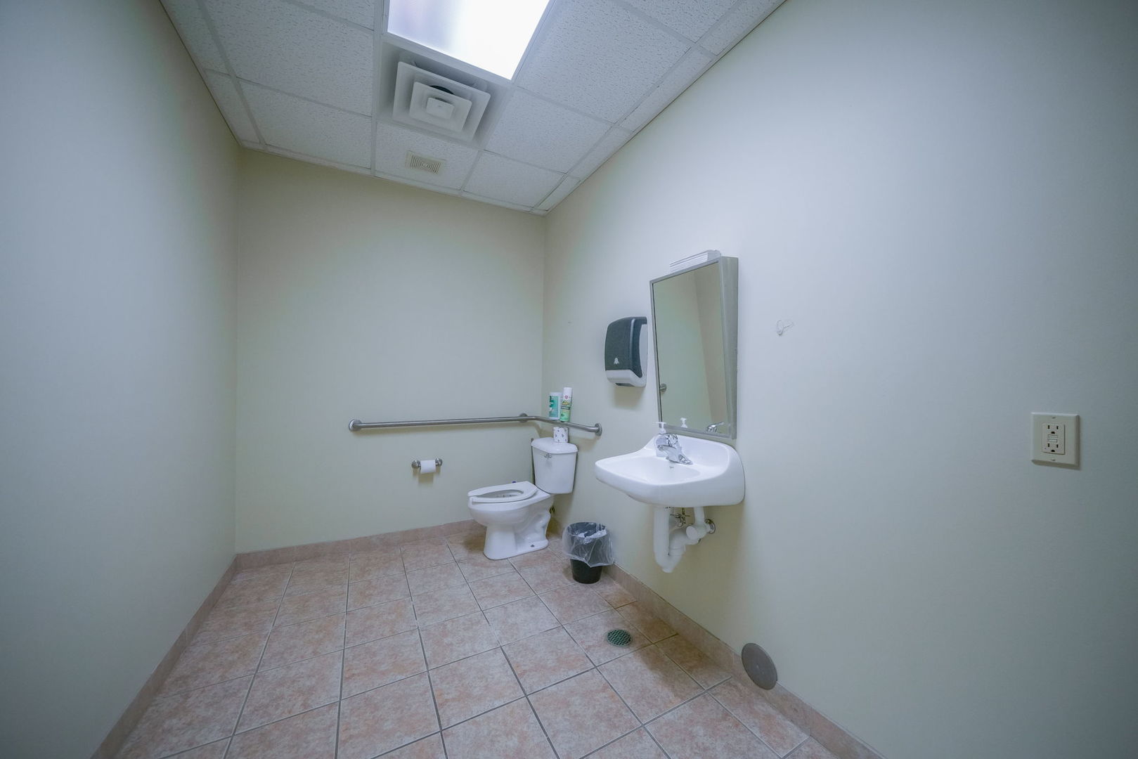 main property photo 25