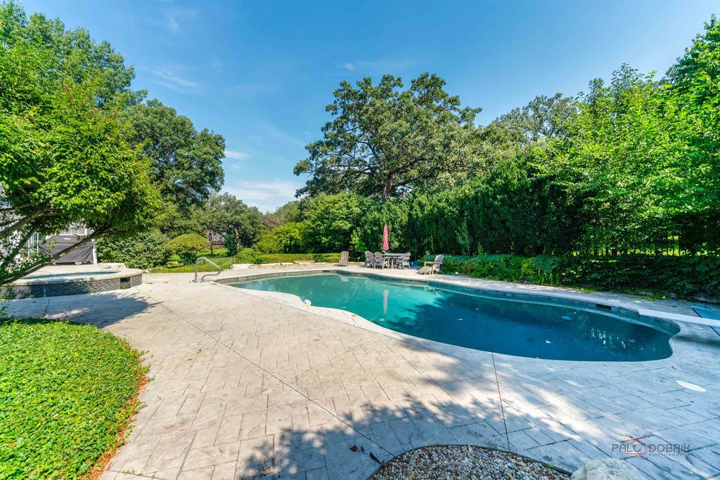 main property photo 15