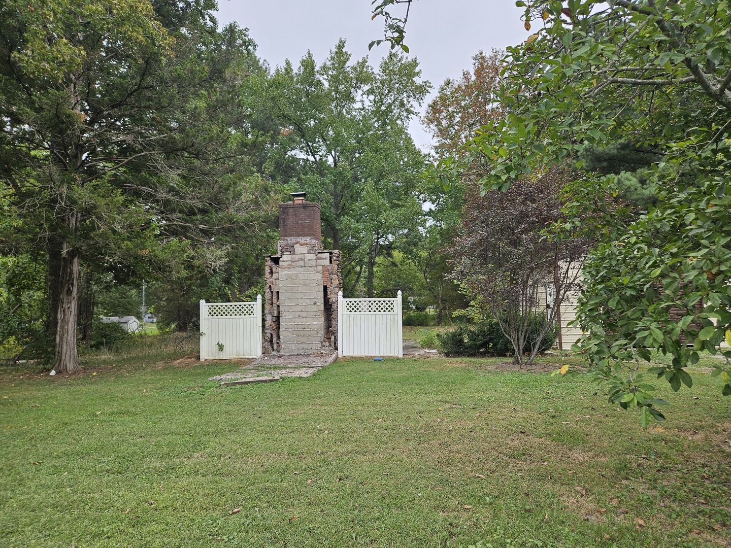 main property photo 10