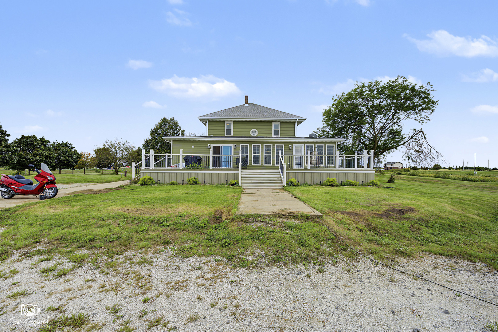 main property photo 36