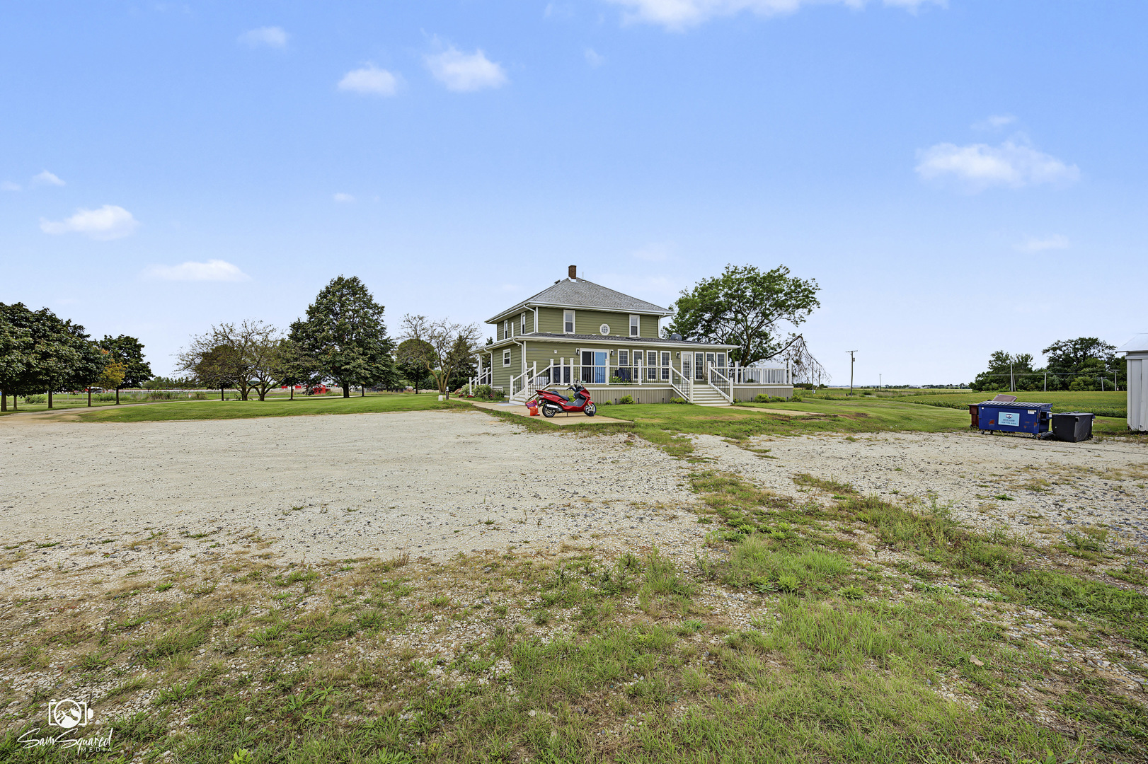main property photo 40