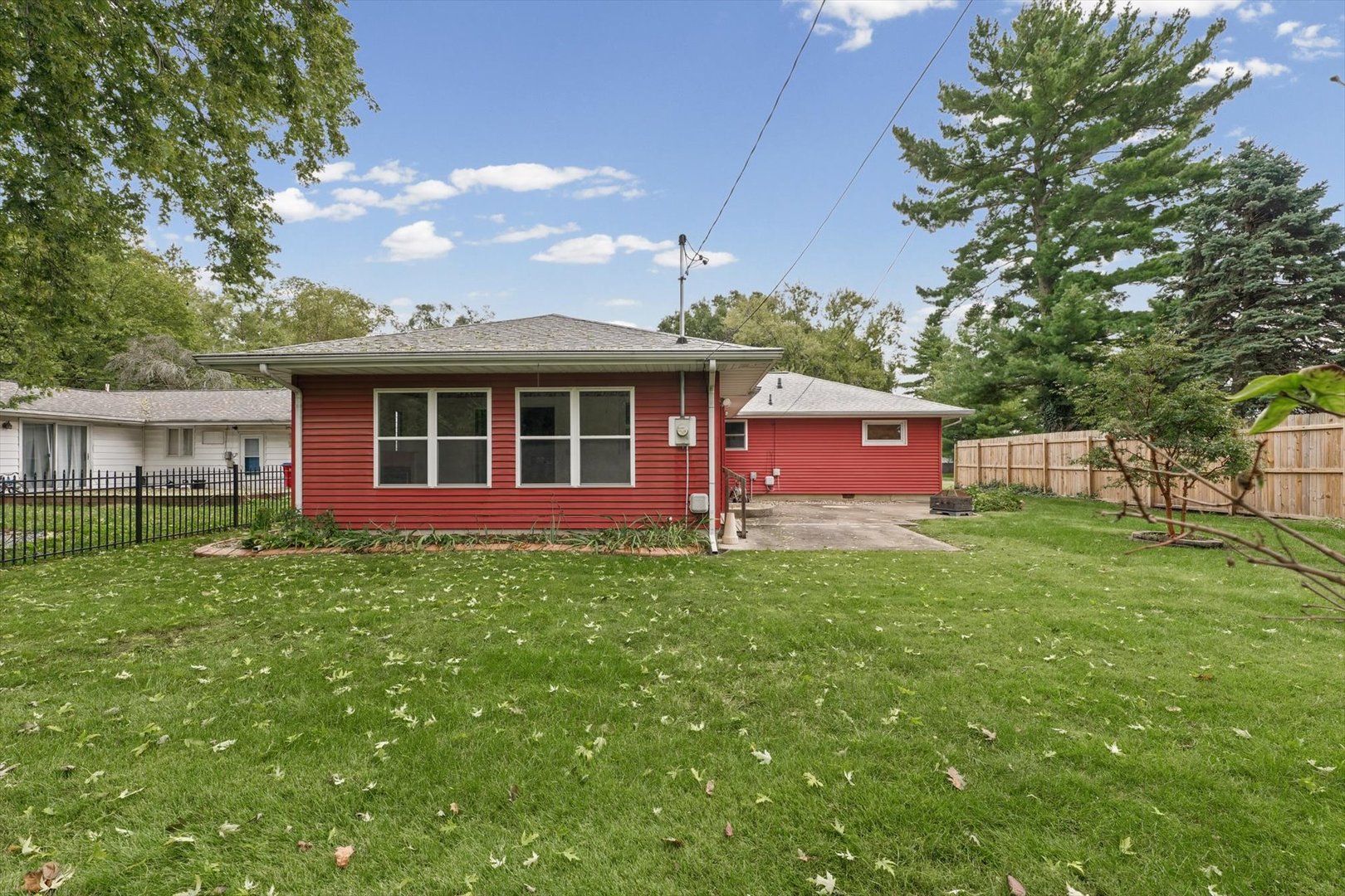 main property photo 36