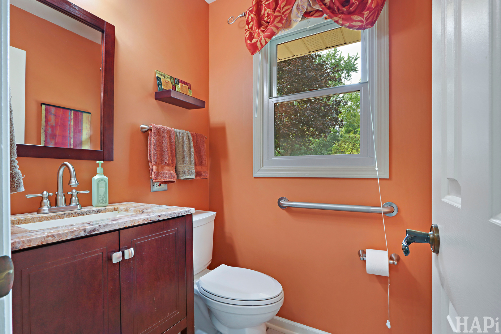 main property photo 8