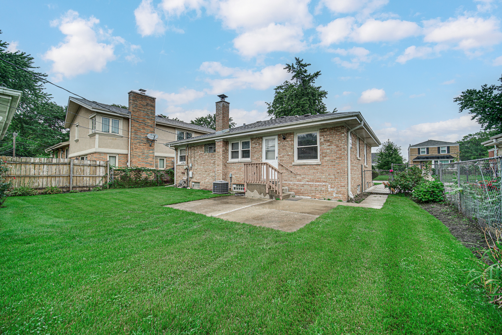 main property photo 20