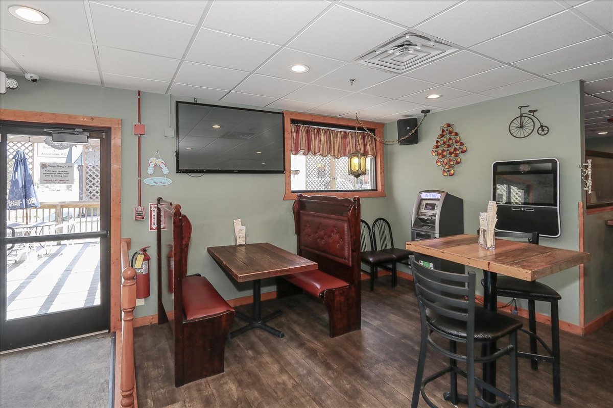 main property photo 16