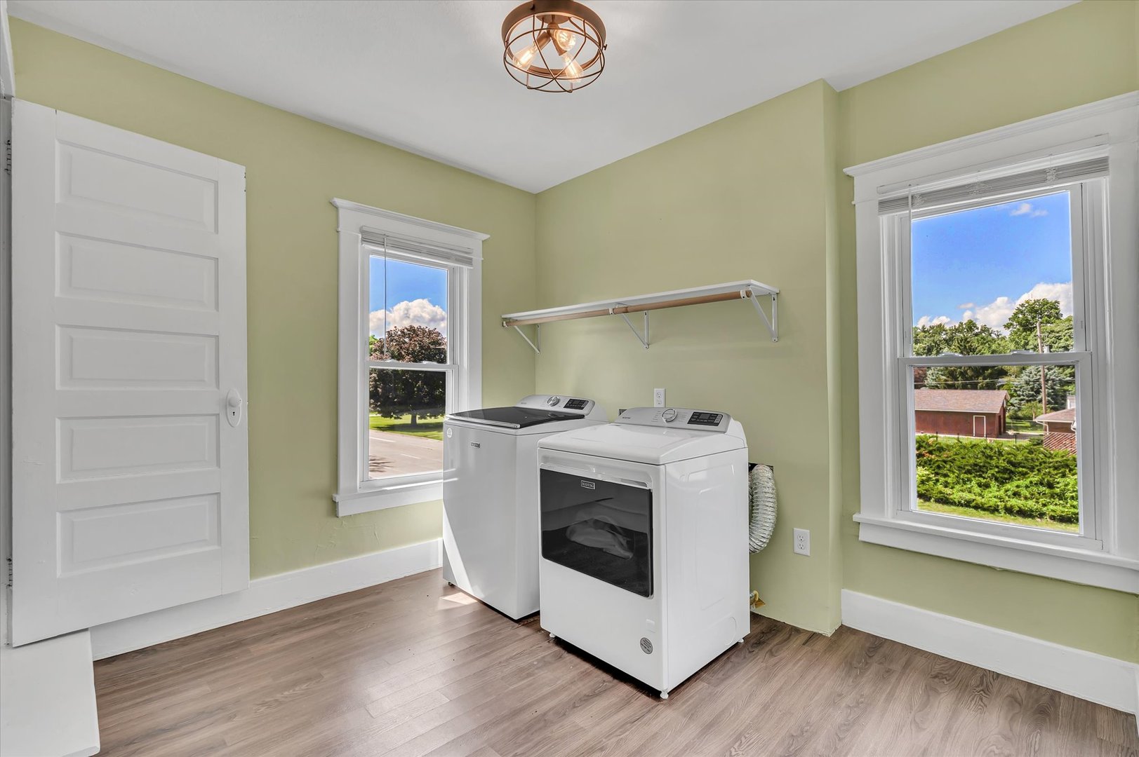 main property photo 33