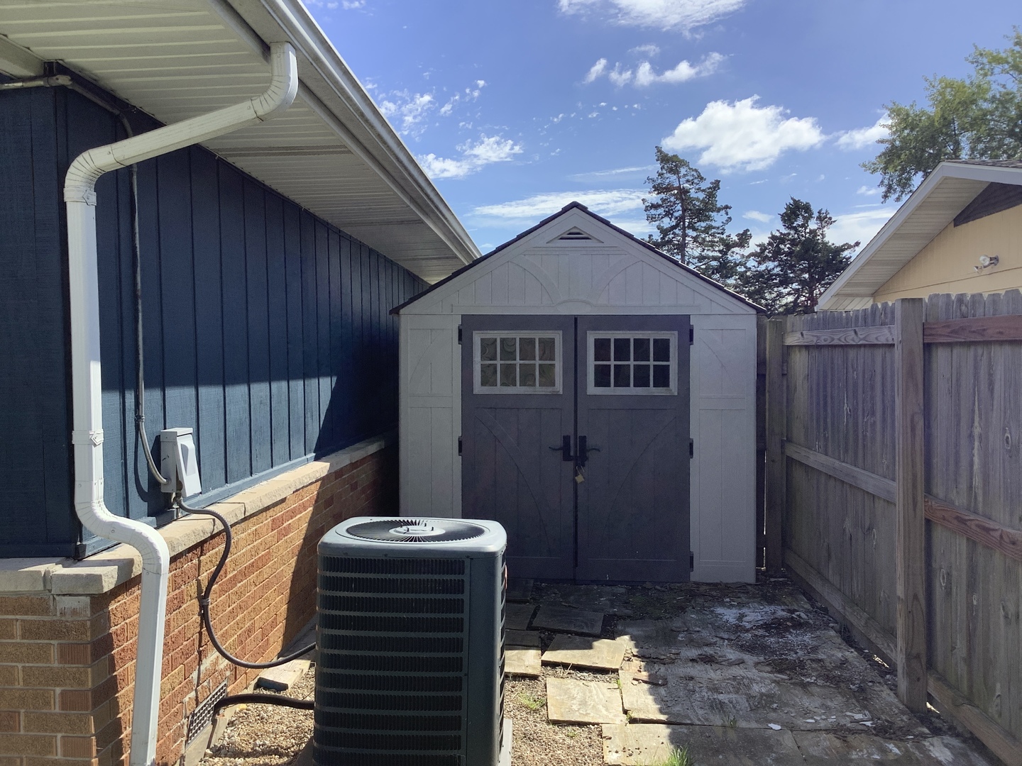 main property photo 25
