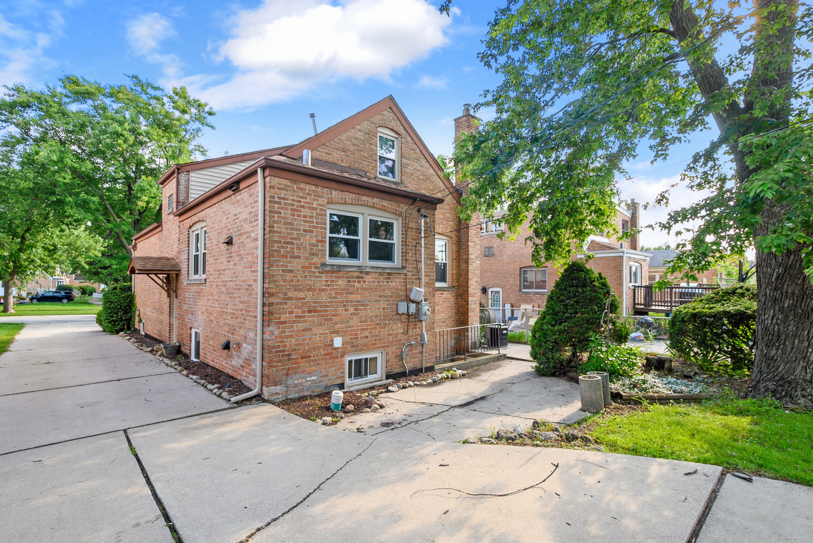 main property photo 20