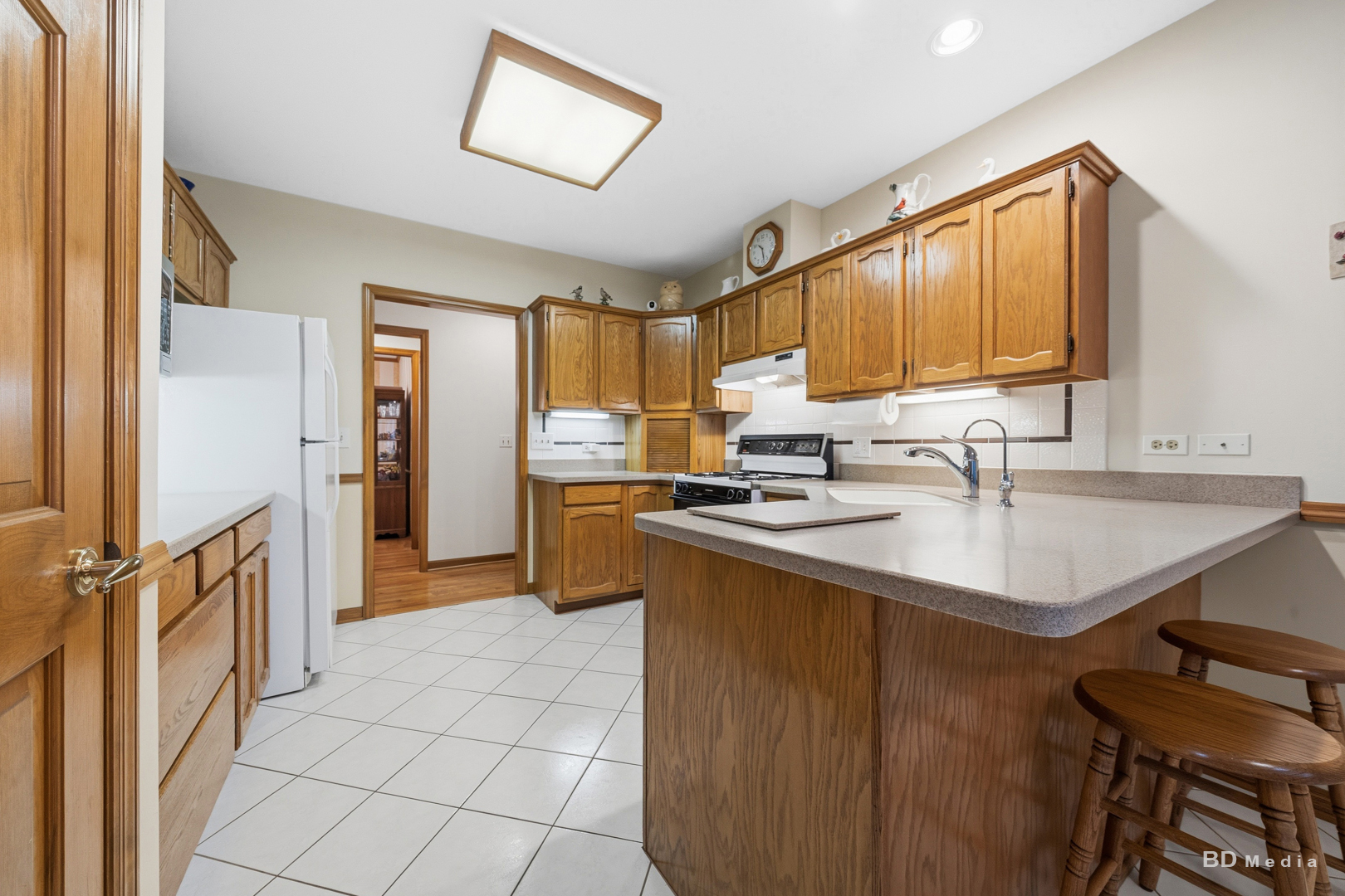 main property photo 13