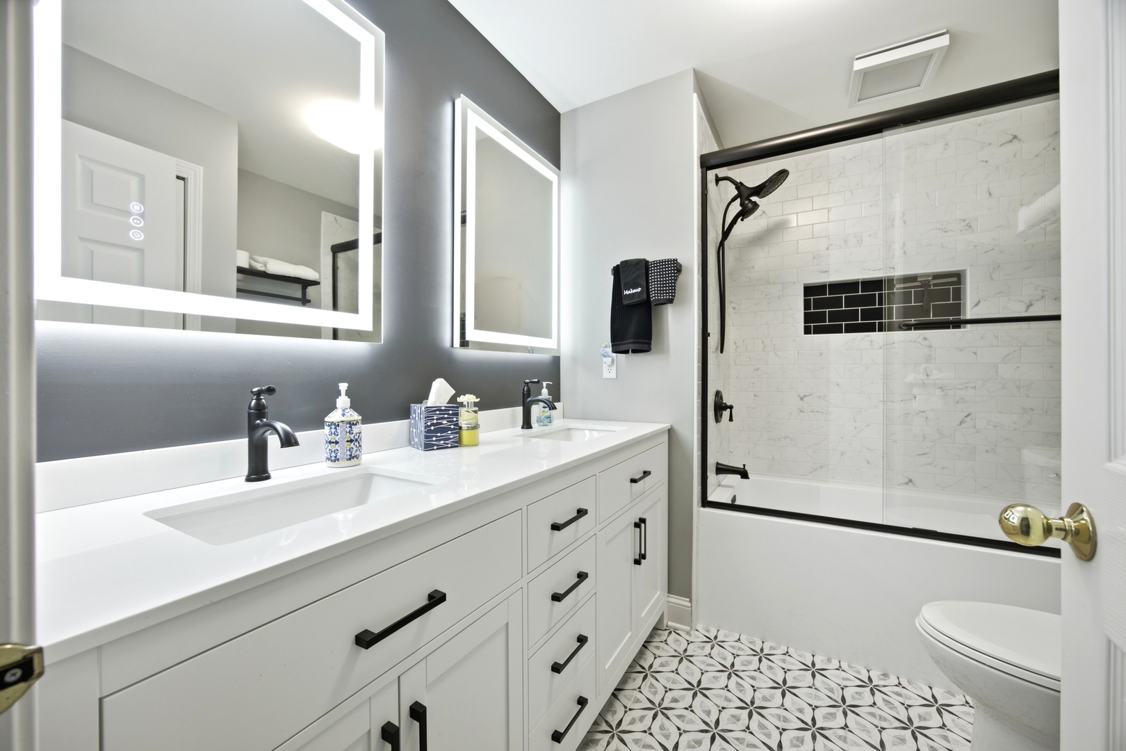 property viewer photo 25