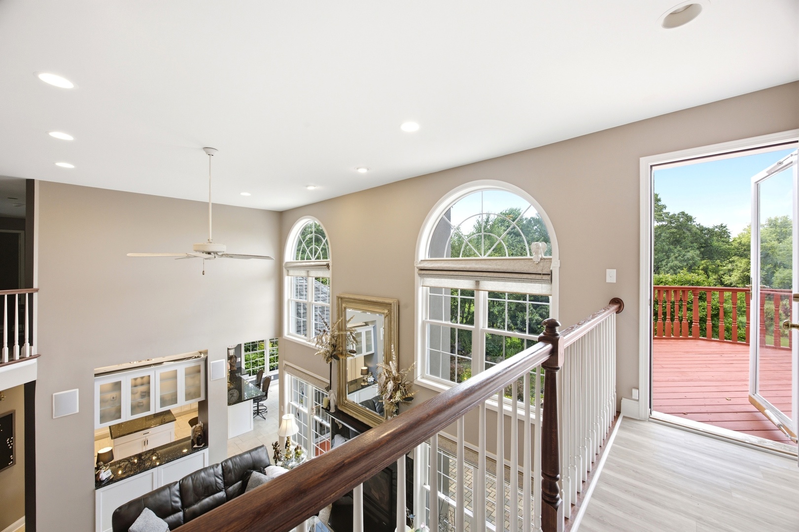property viewer photo 32