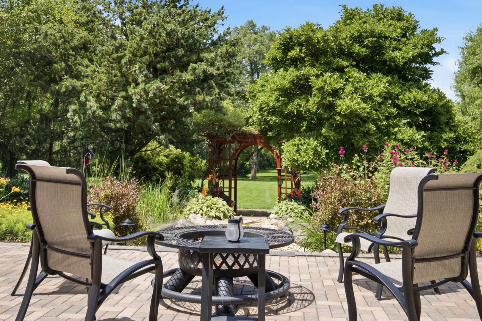 property viewer photo 54