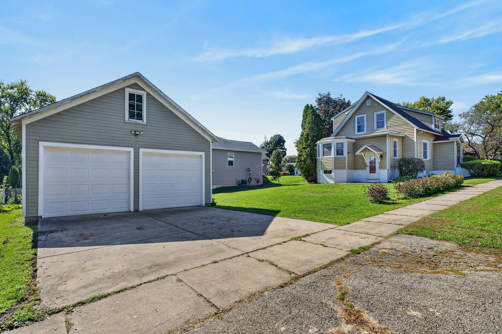 main property photo 26