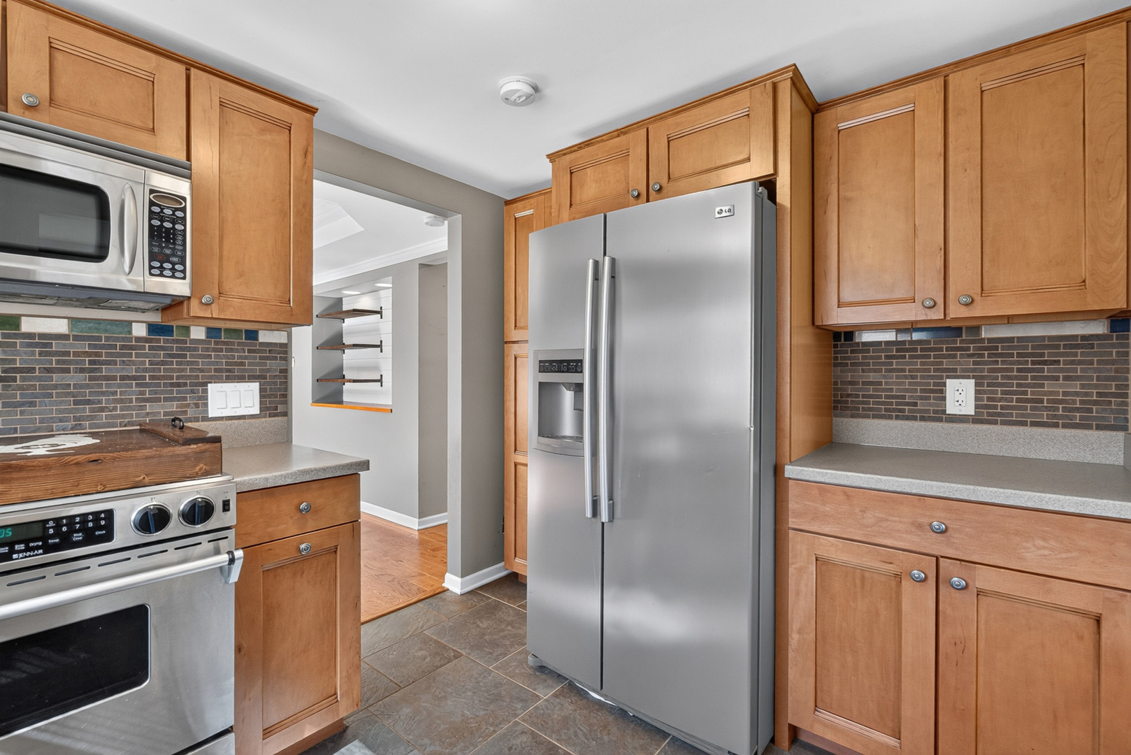main property photo 9