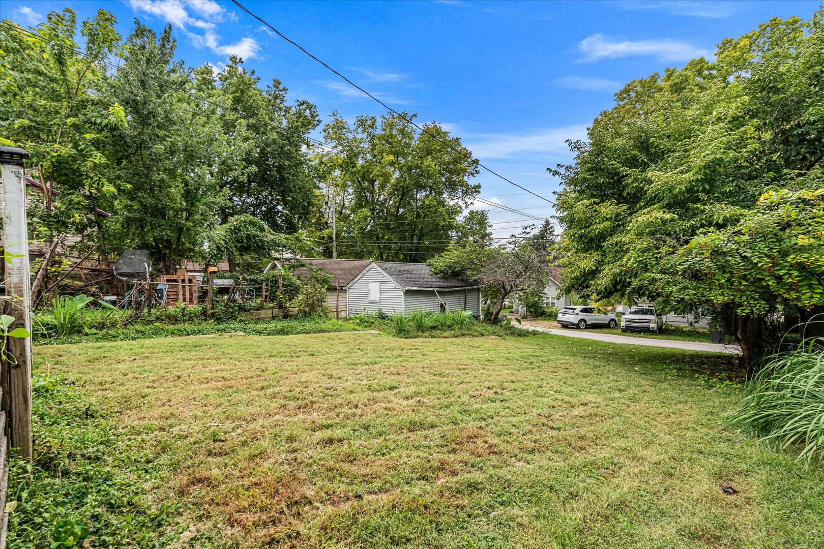 main property photo 25