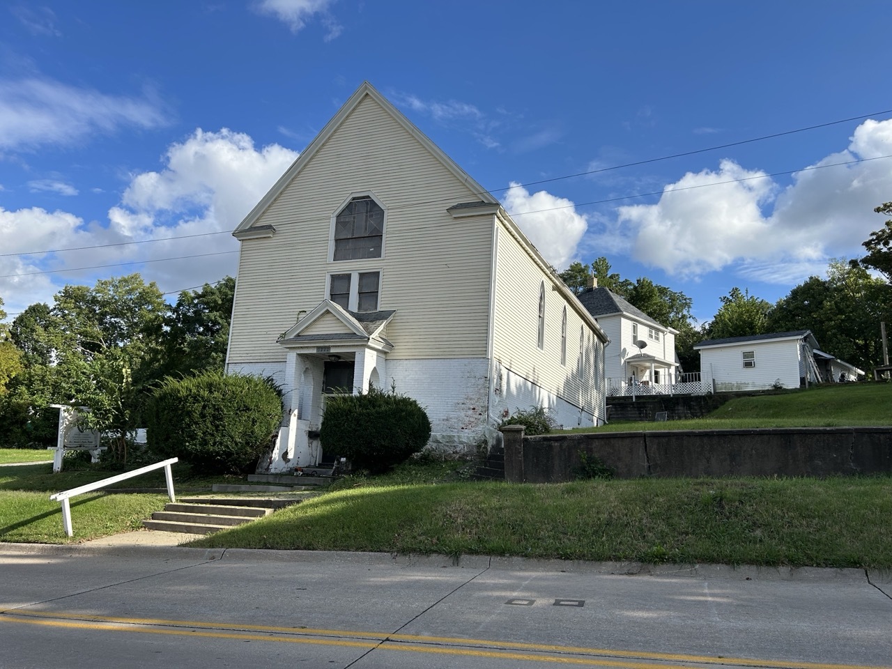 main property photo 2