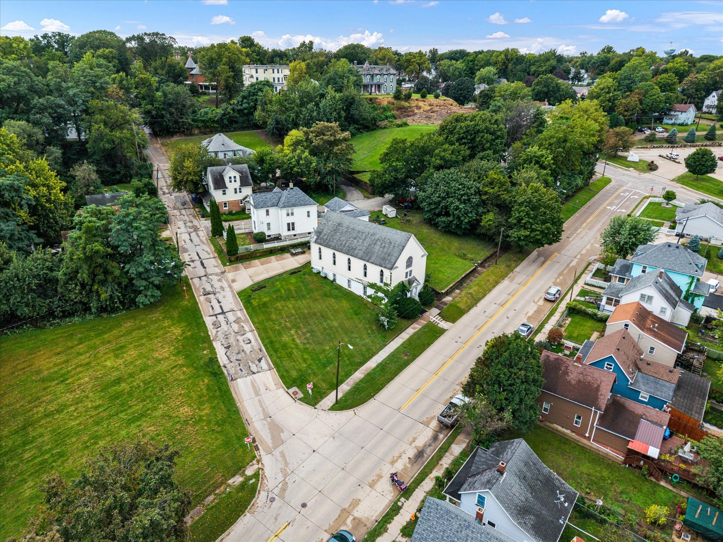 main property photo 3