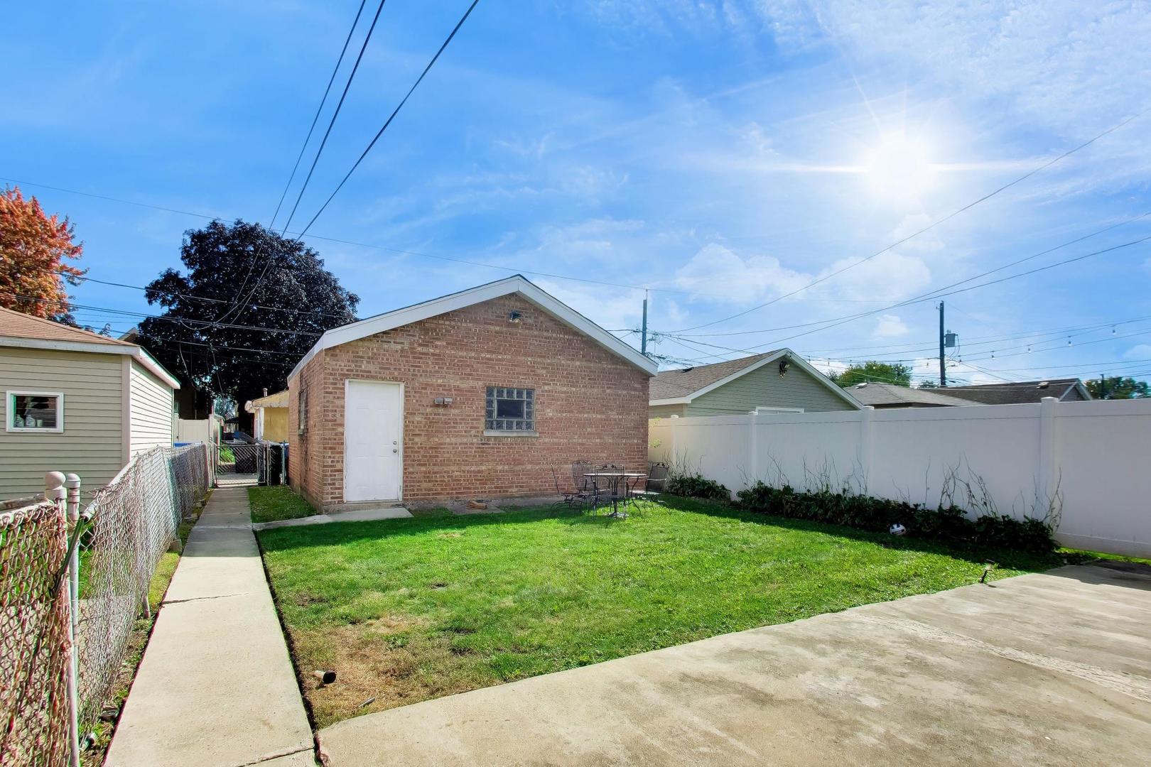 main property photo 34