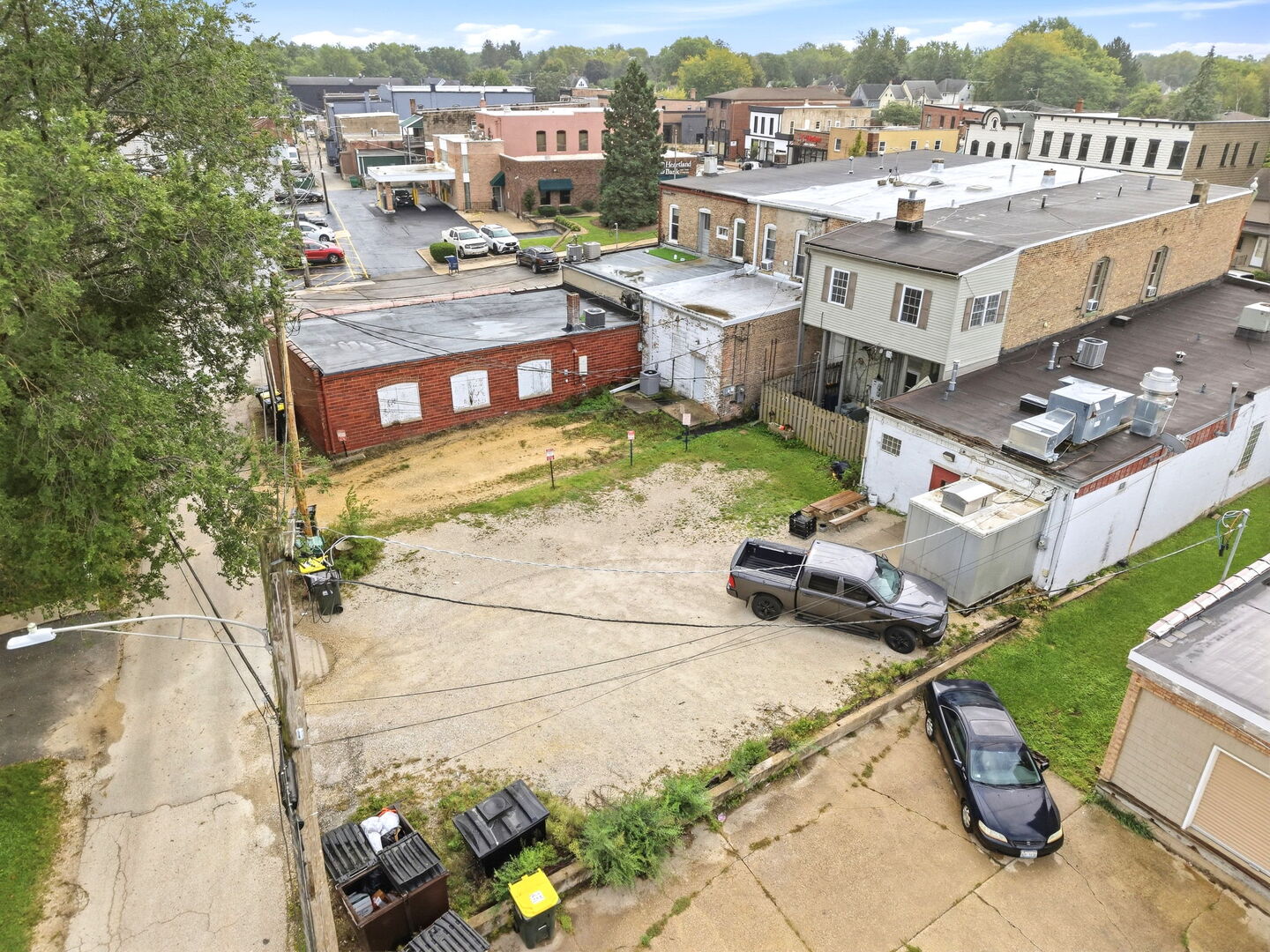 main property photo 27