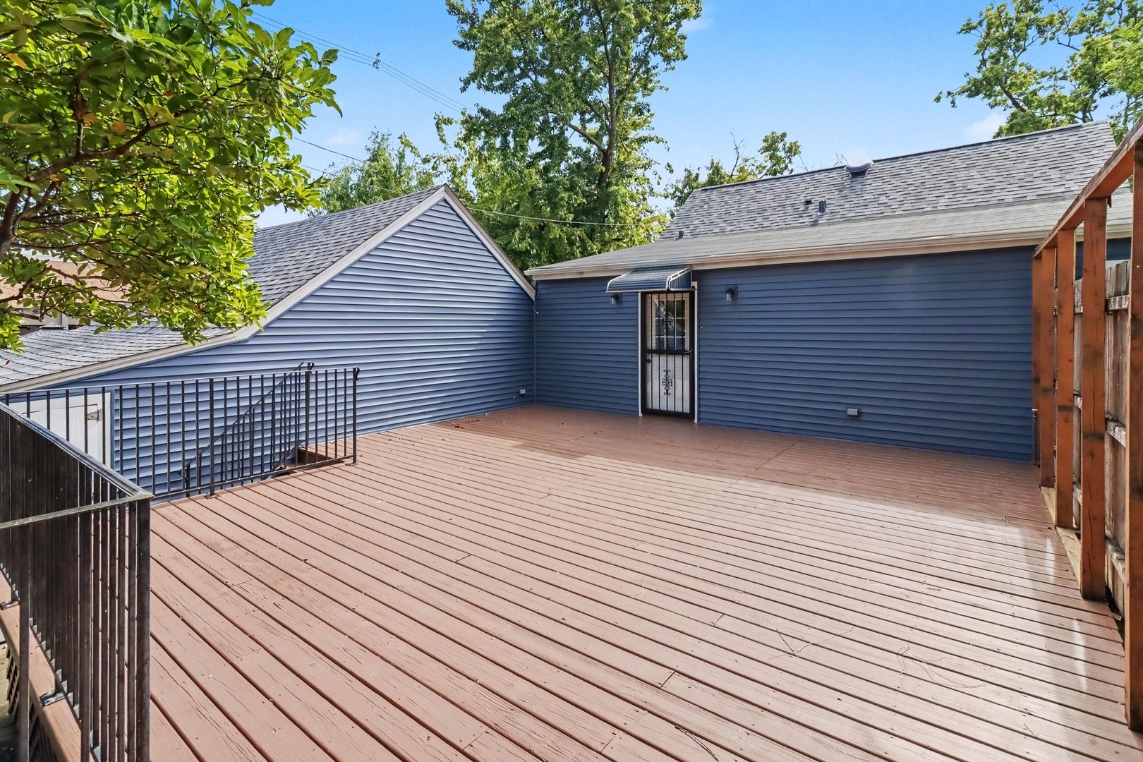 property viewer photo 24