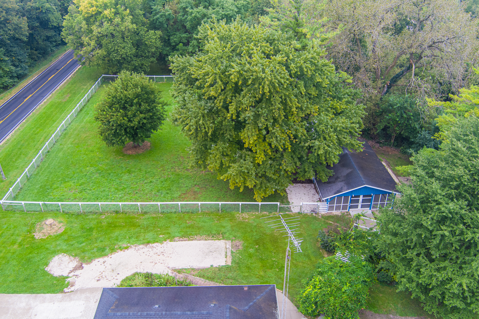main property photo 5