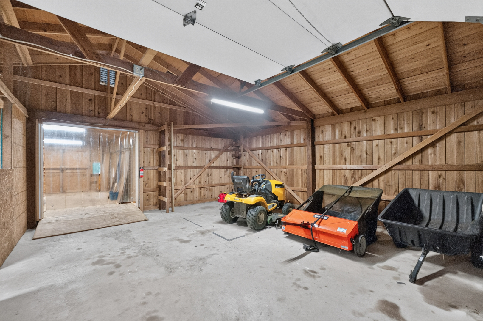 main property photo 75