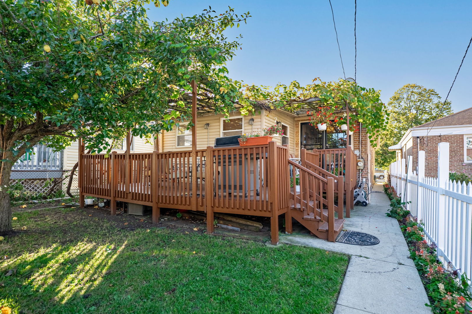 main property photo 34