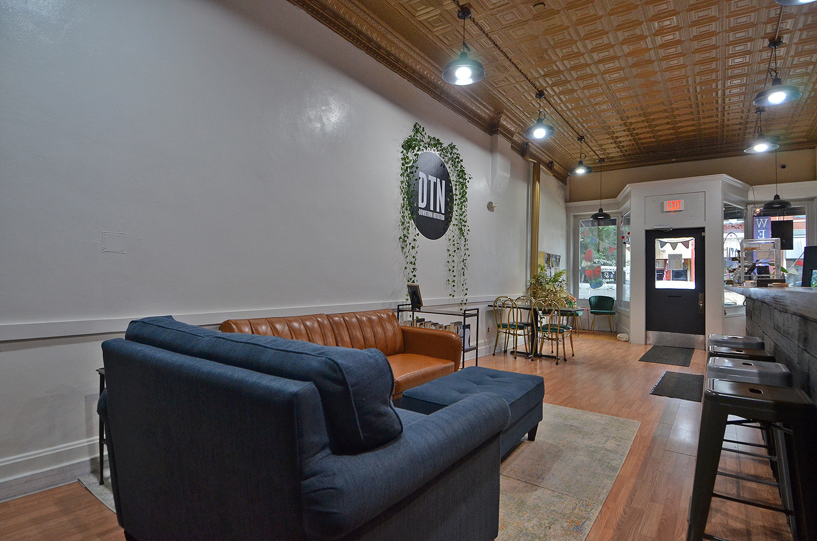 main property photo 7
