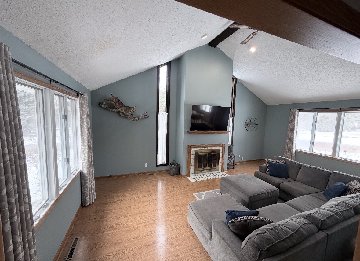 main property photo 5