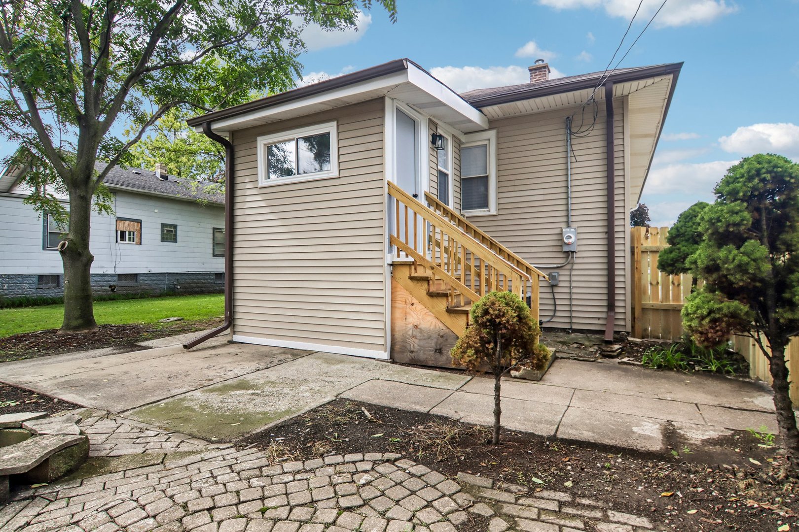 main property photo 46