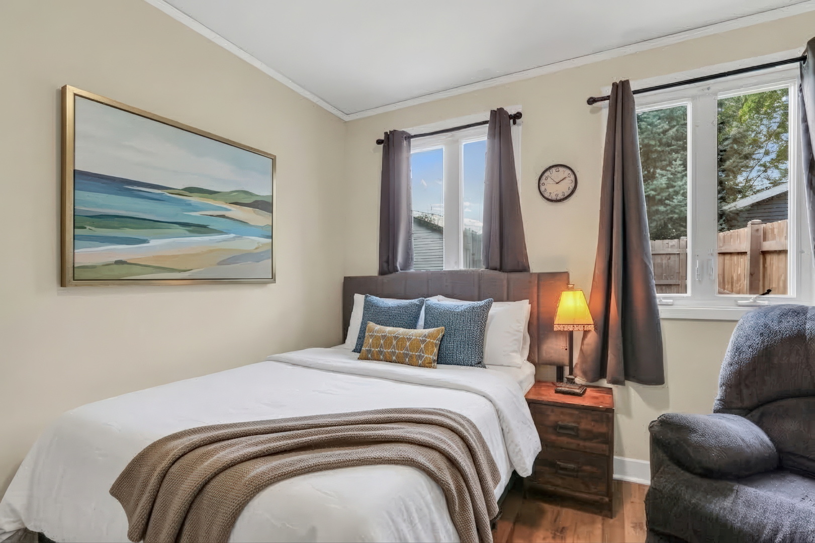 main property photo 18