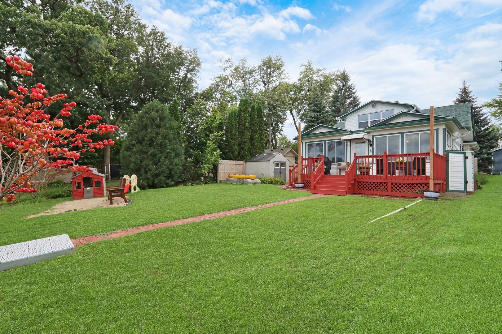 main property photo 30